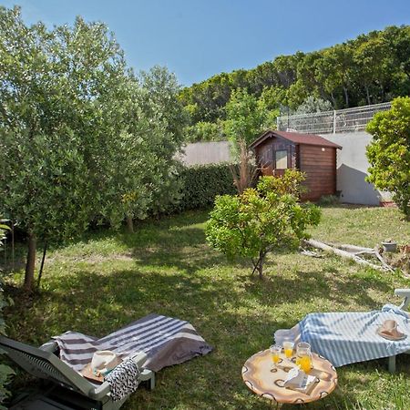 Casa L'Alivi Apartman Luri Kültér fotó