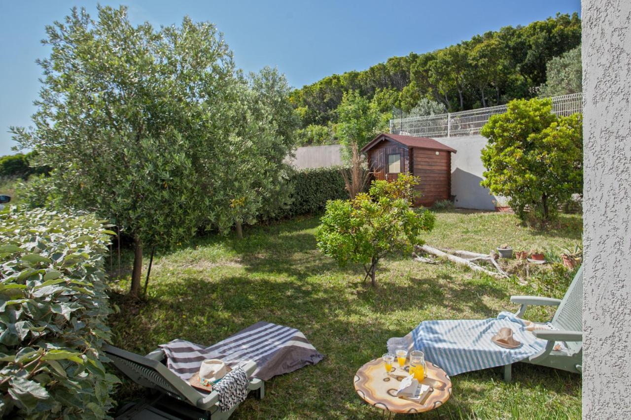 Casa L'Alivi Apartman Luri Kültér fotó